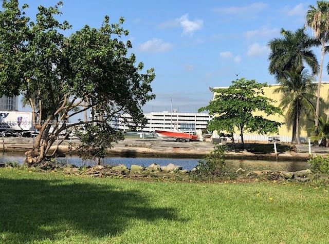 157 NW 14th Way, Dania Beach FL 33004