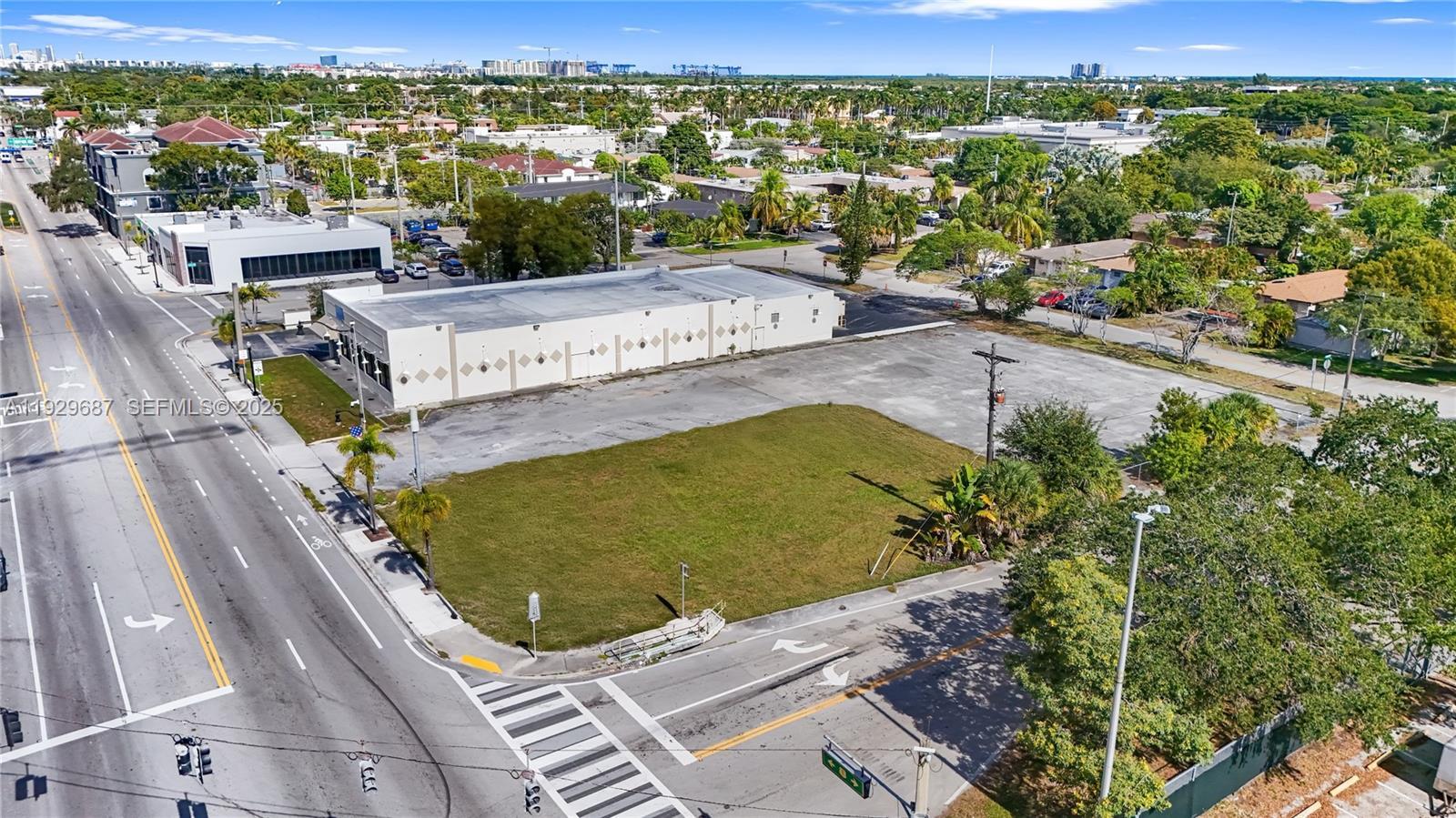 2105 N Federal Hwy, Hollywood FL 33020 photo 2