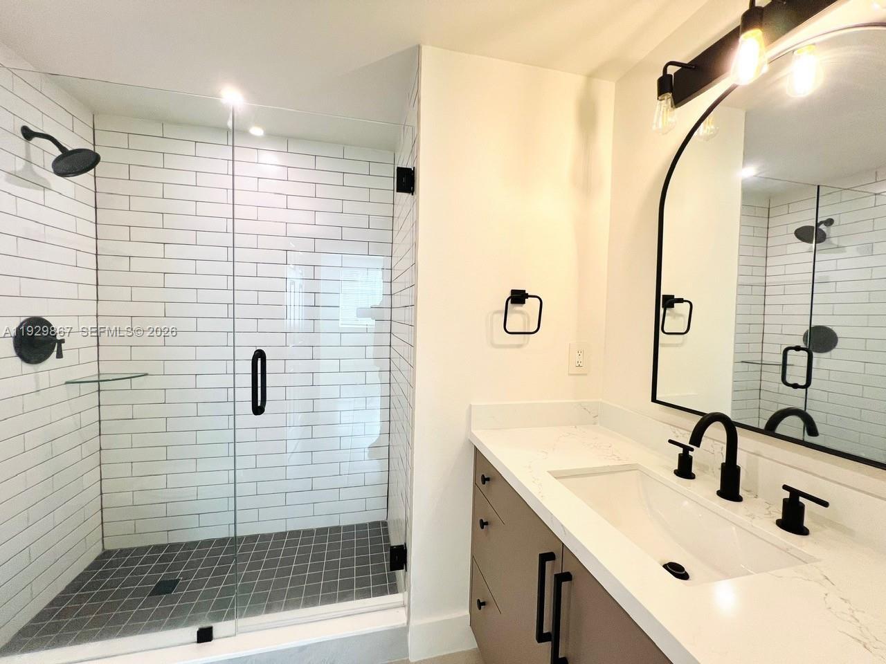 8000 N Nob Hill Rd # 204, Tamarac FL 33321 photo 4