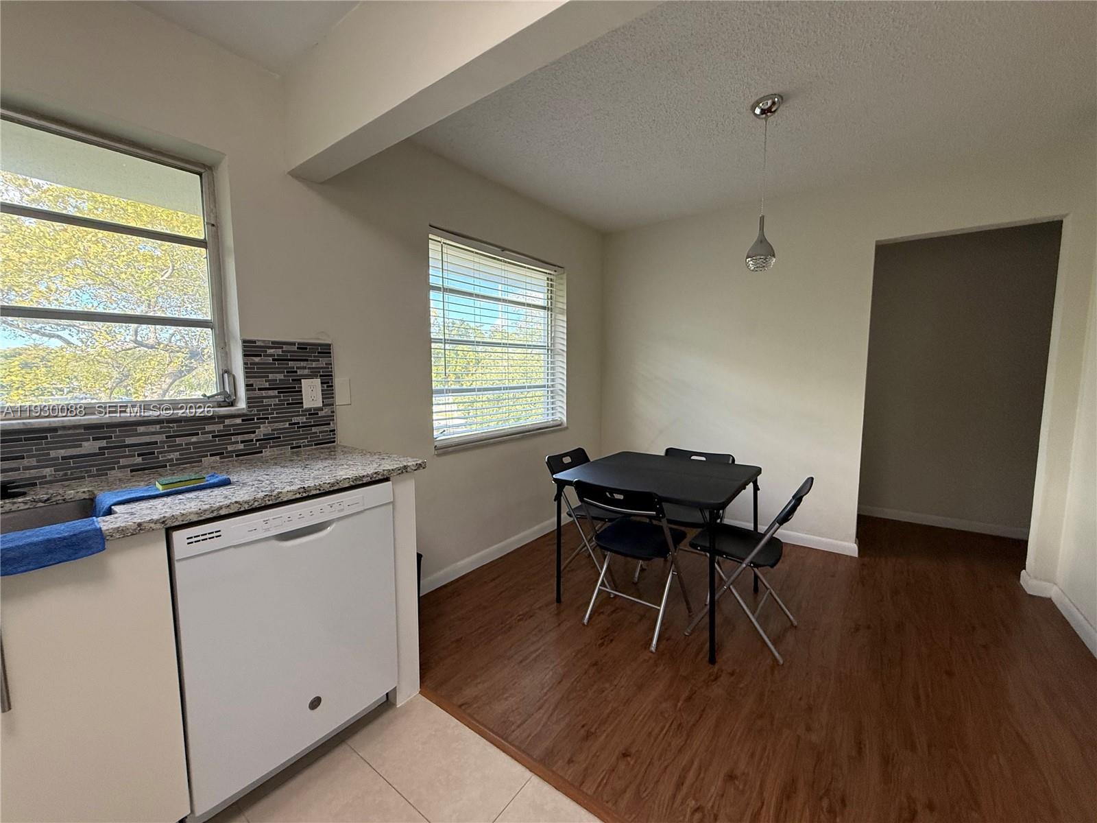 900 Tallwood Ave # 306, Hollywood FL 33021 photo 2