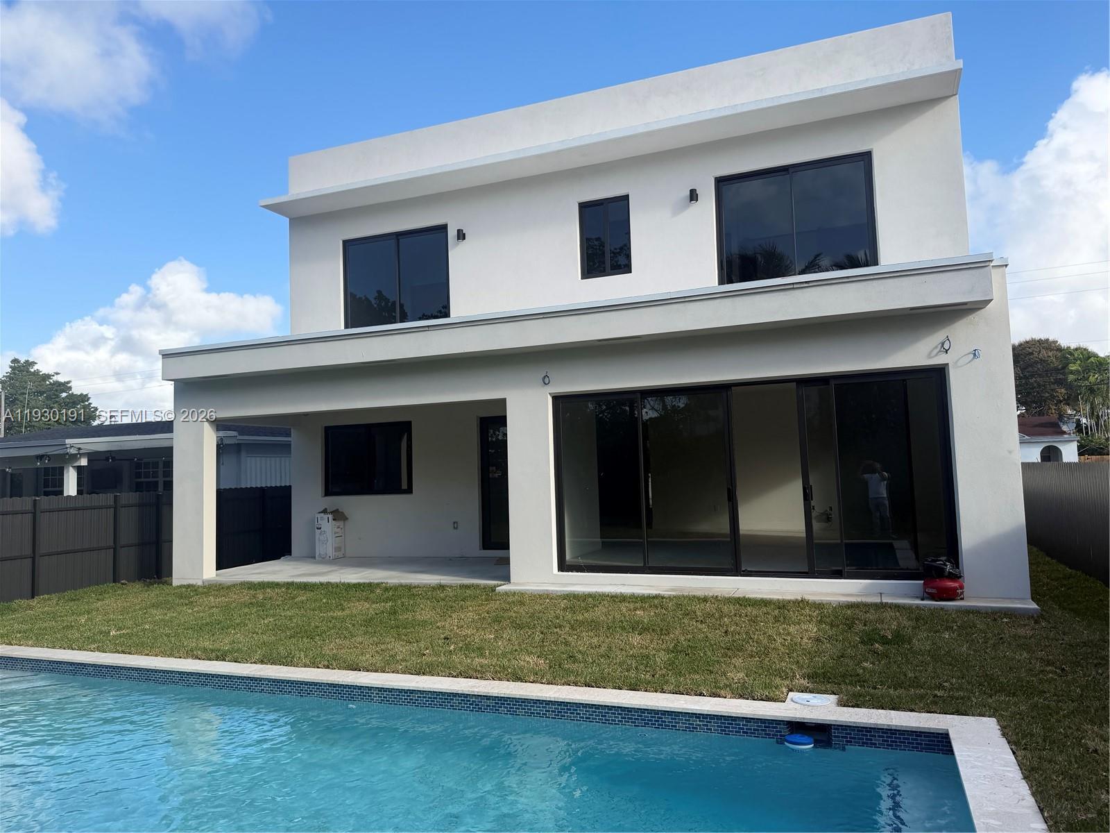 6444 SW 26th St, Miami FL 33155 photo 2