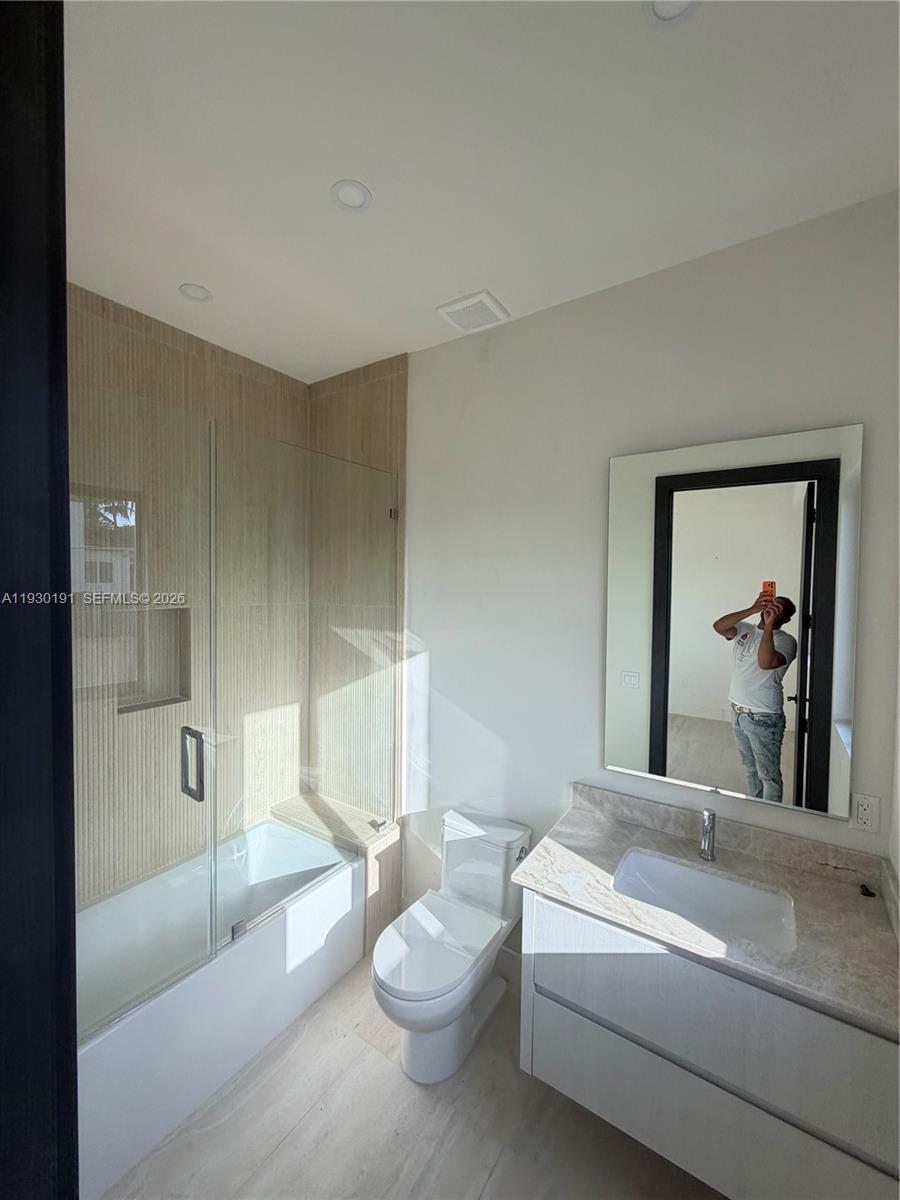 6444 SW 26th St, Miami FL 33155 photo 3