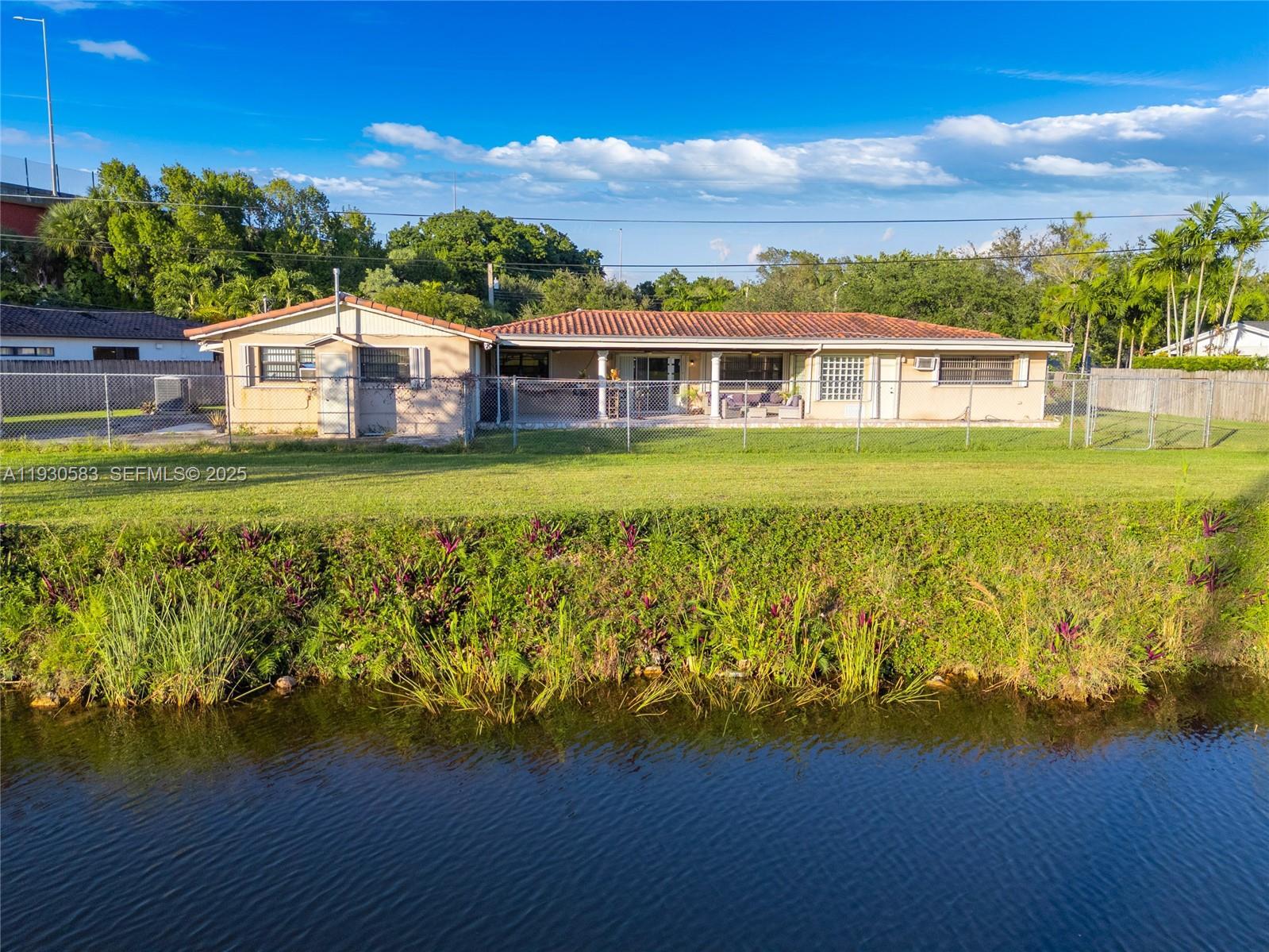 9380 SW 83rd St, Miami FL 33173 photo 4