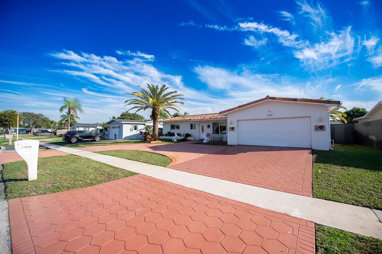 11040 NW 16th Street, Pembroke Pines FL 33026 photo 2