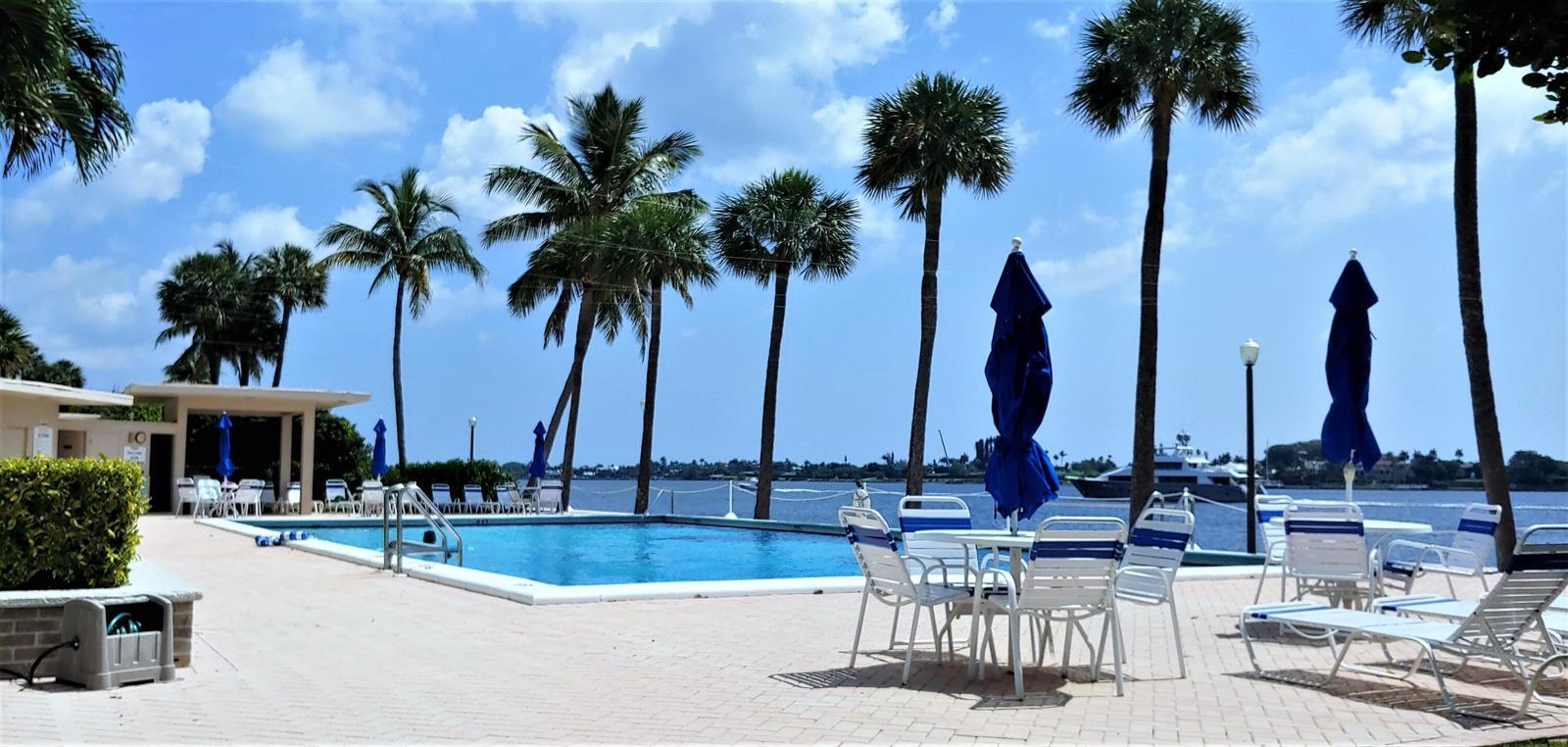 2600 N Flagler Drive # 403, West Palm Beach FL 33407