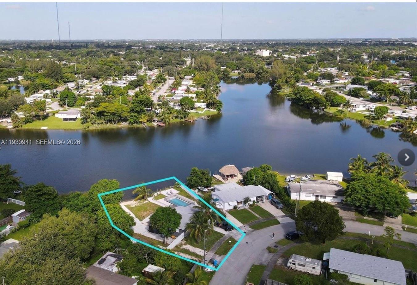 3621 SW 35th St, West Park FL 33023 photo 2