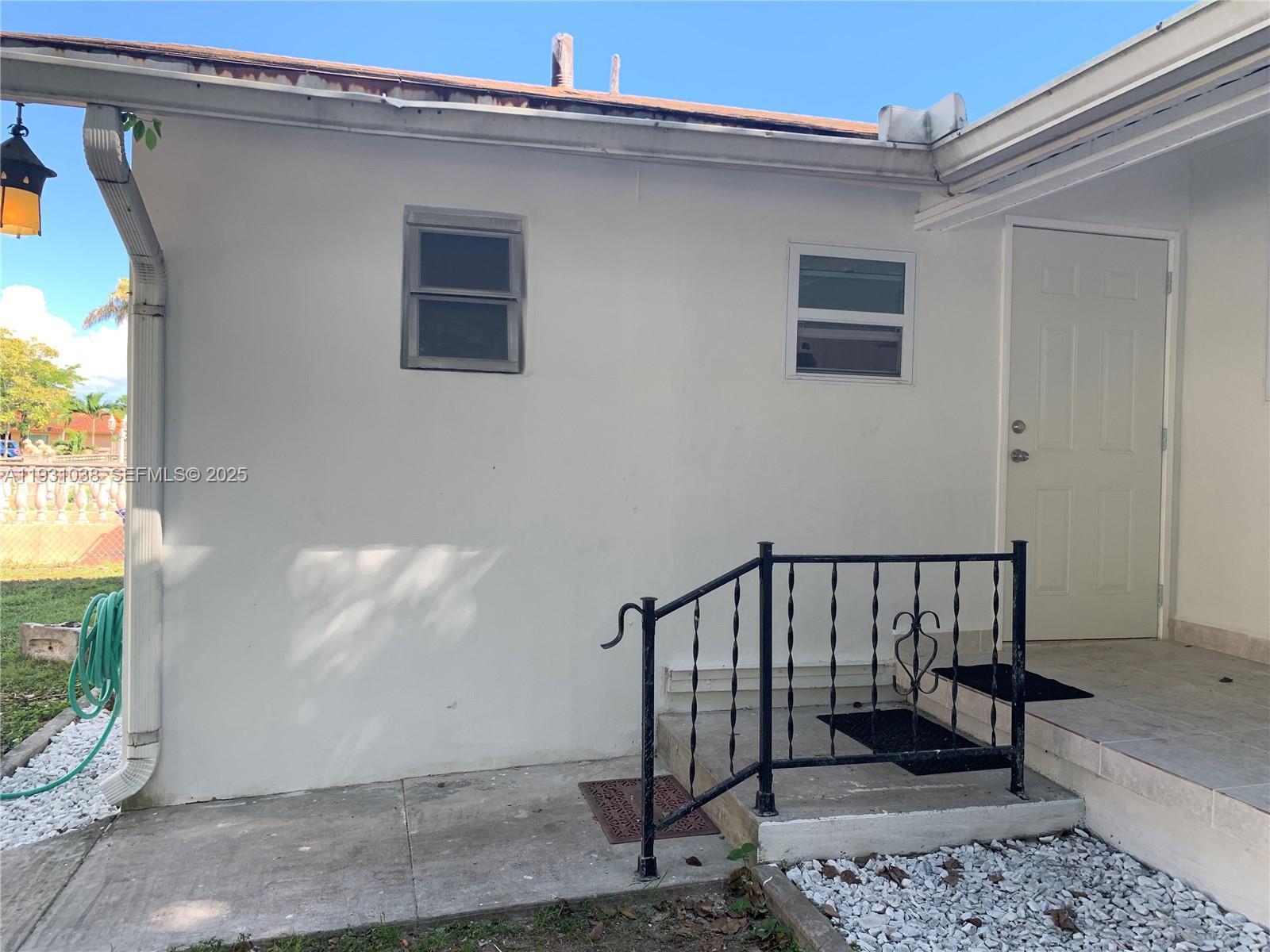 6290 SW 39th St # 0, Miami FL 33155 photo 2