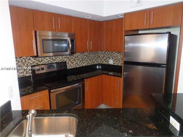 3300 N Pinewalk Dr N # 1928, Margate FL 33063 photo 2
