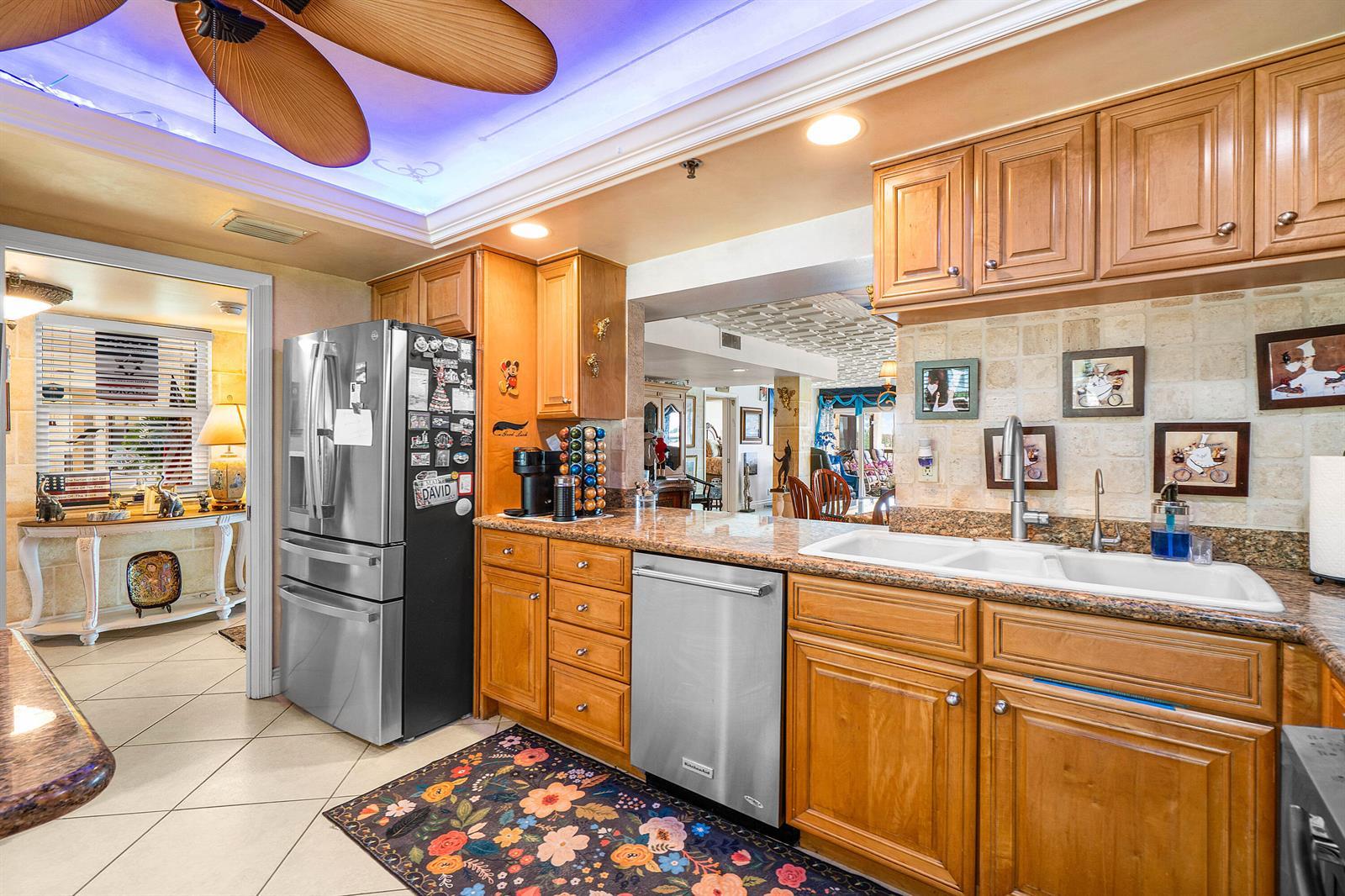374 Golfview Road # 205, North Palm Beach FL 33408 photo 2