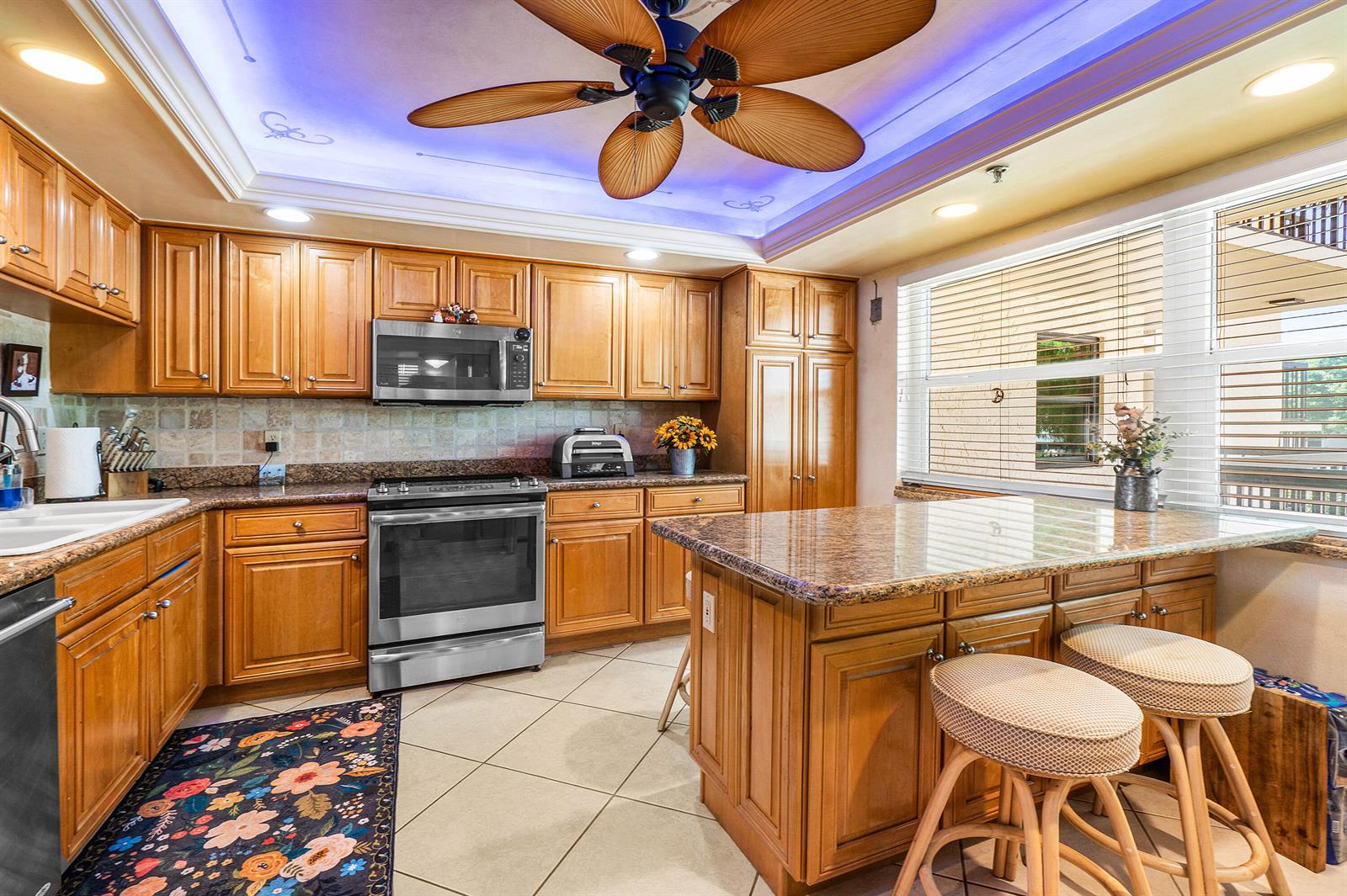 374 Golfview Road # 205, North Palm Beach FL 33408