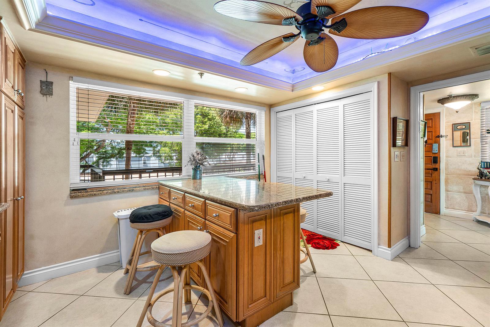 374 Golfview Road # 205, North Palm Beach FL 33408 photo 4