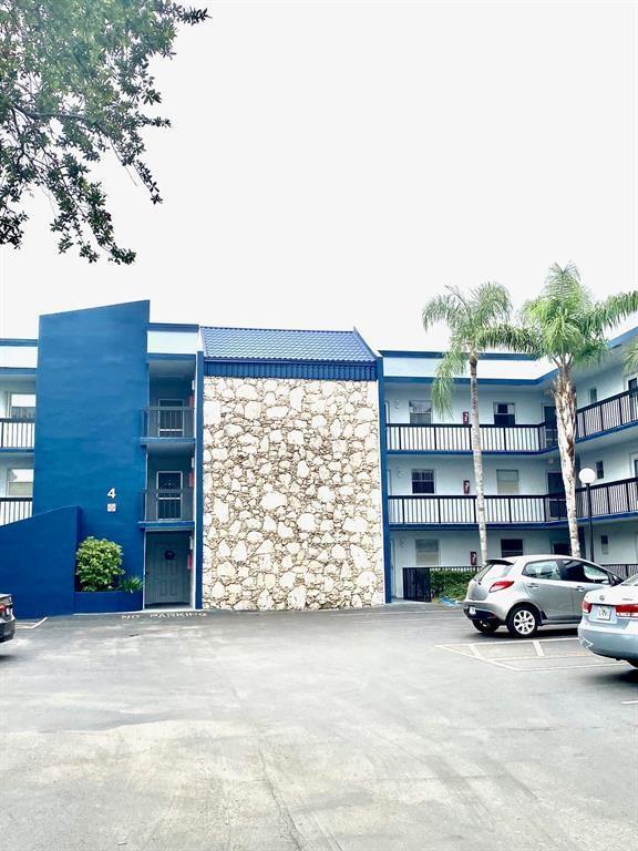 3130 Holiday Springs Boulevard # 104, Margate FL 33063 photo 4