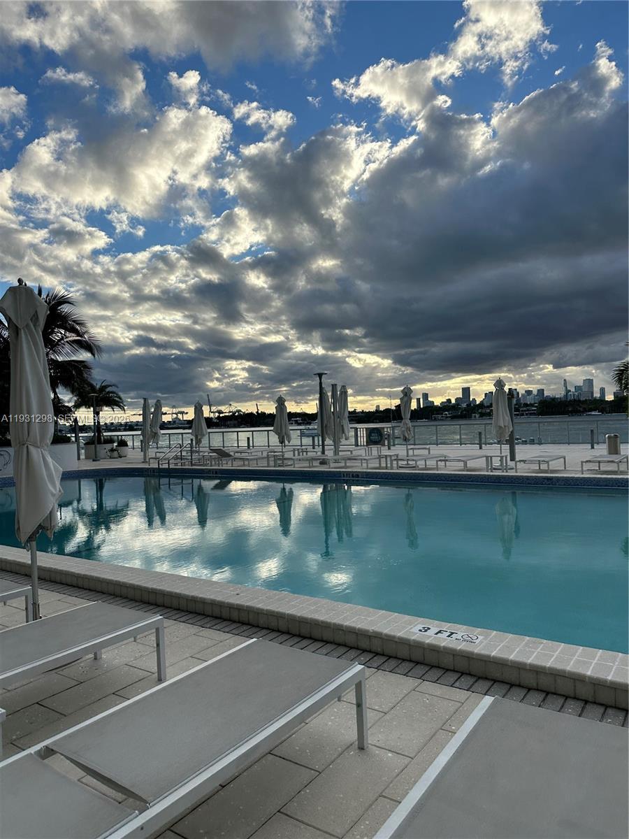 1000 West Ave # 215, Miami Beach FL 33139