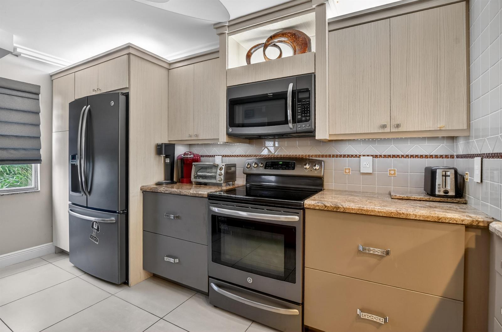 3080 Yarmouth D, Boca Raton FL 33434 photo 5
