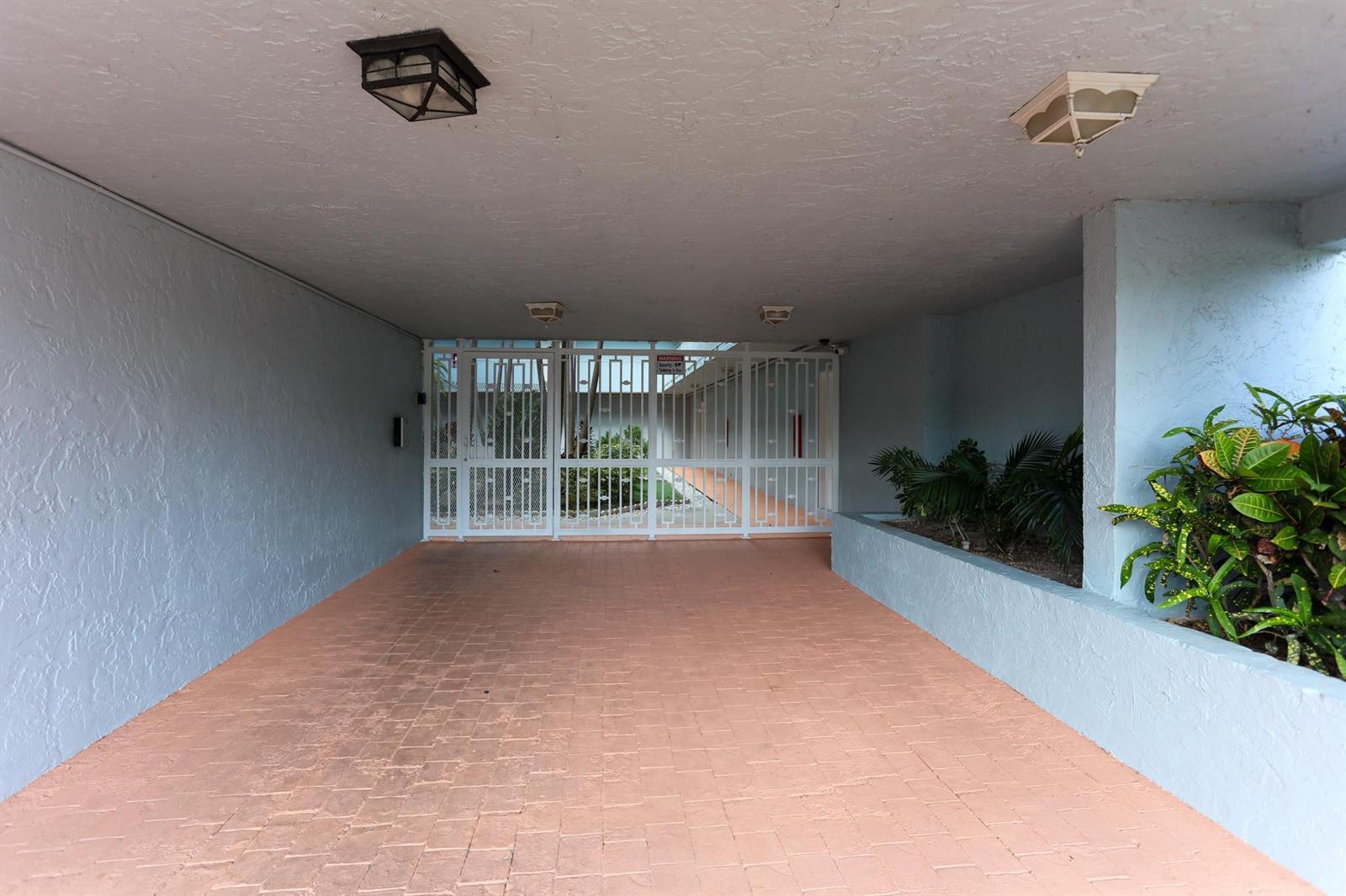505 S Pine Island Road # B203, Fort Lauderdale FL 33324 photo 2