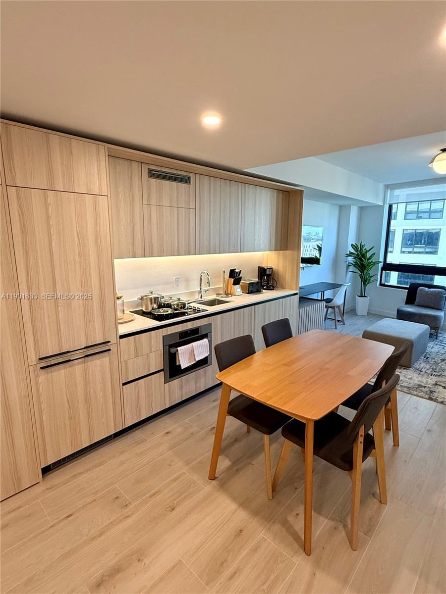 225 N Miami Ave # 1604, Miami FL 33128 photo 3
