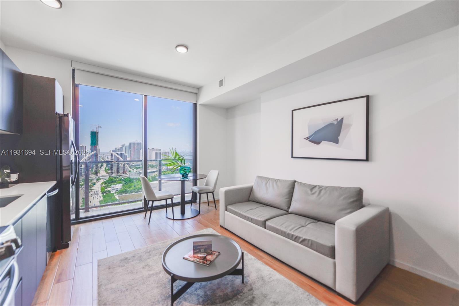 398 NE 5th St # 2407, Miami FL 33132 photo 3