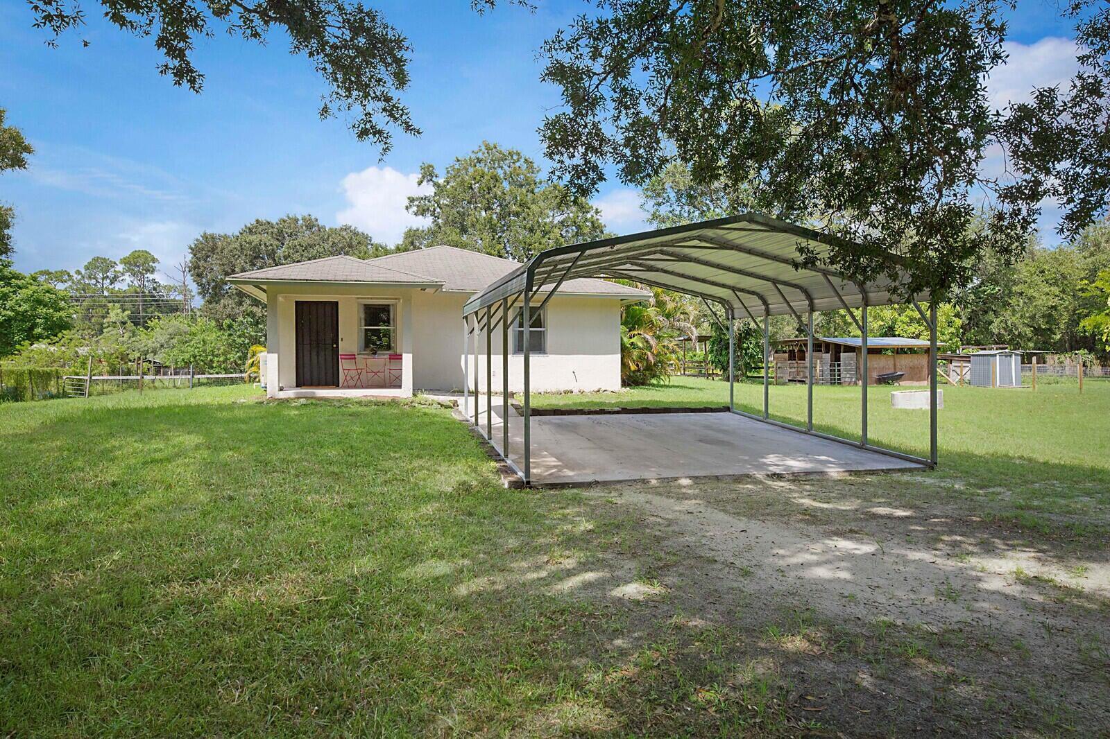 359 W D Road, FL 33470