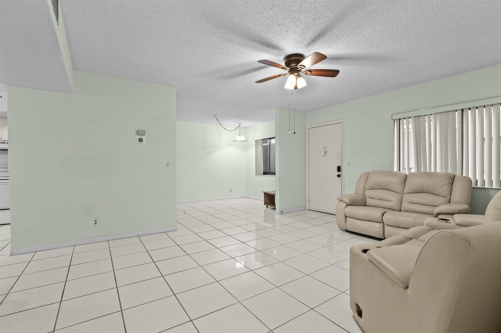 5280 Las Verdes Circle # 219, Delray Beach FL 33484 photo 2