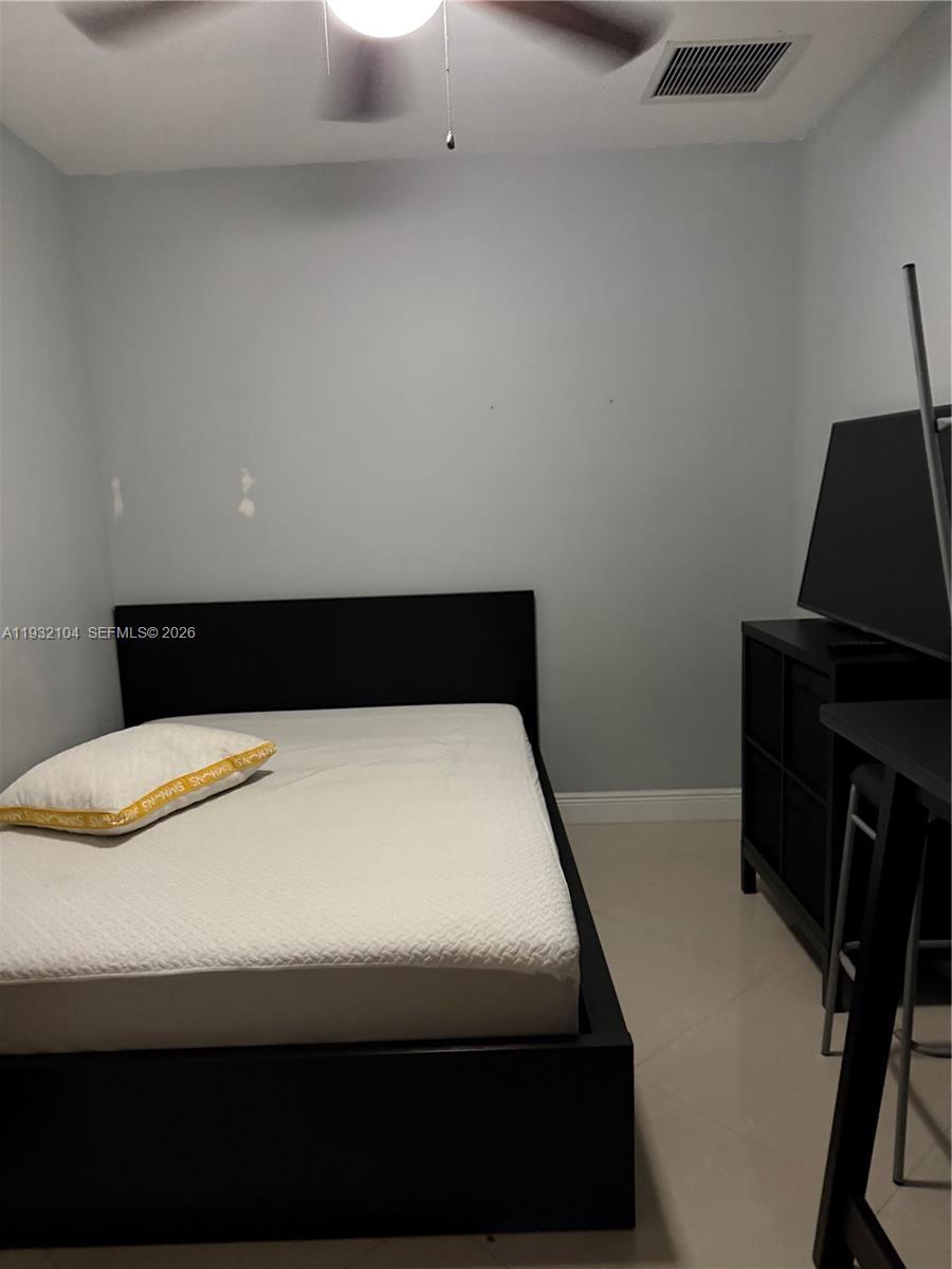 17199 NE 2nd Ct # 1, North Miami Beach FL 33162