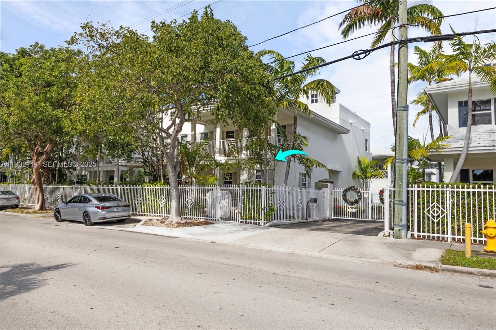 929 SW 11th St # 2, Miami FL 33129 photo 2