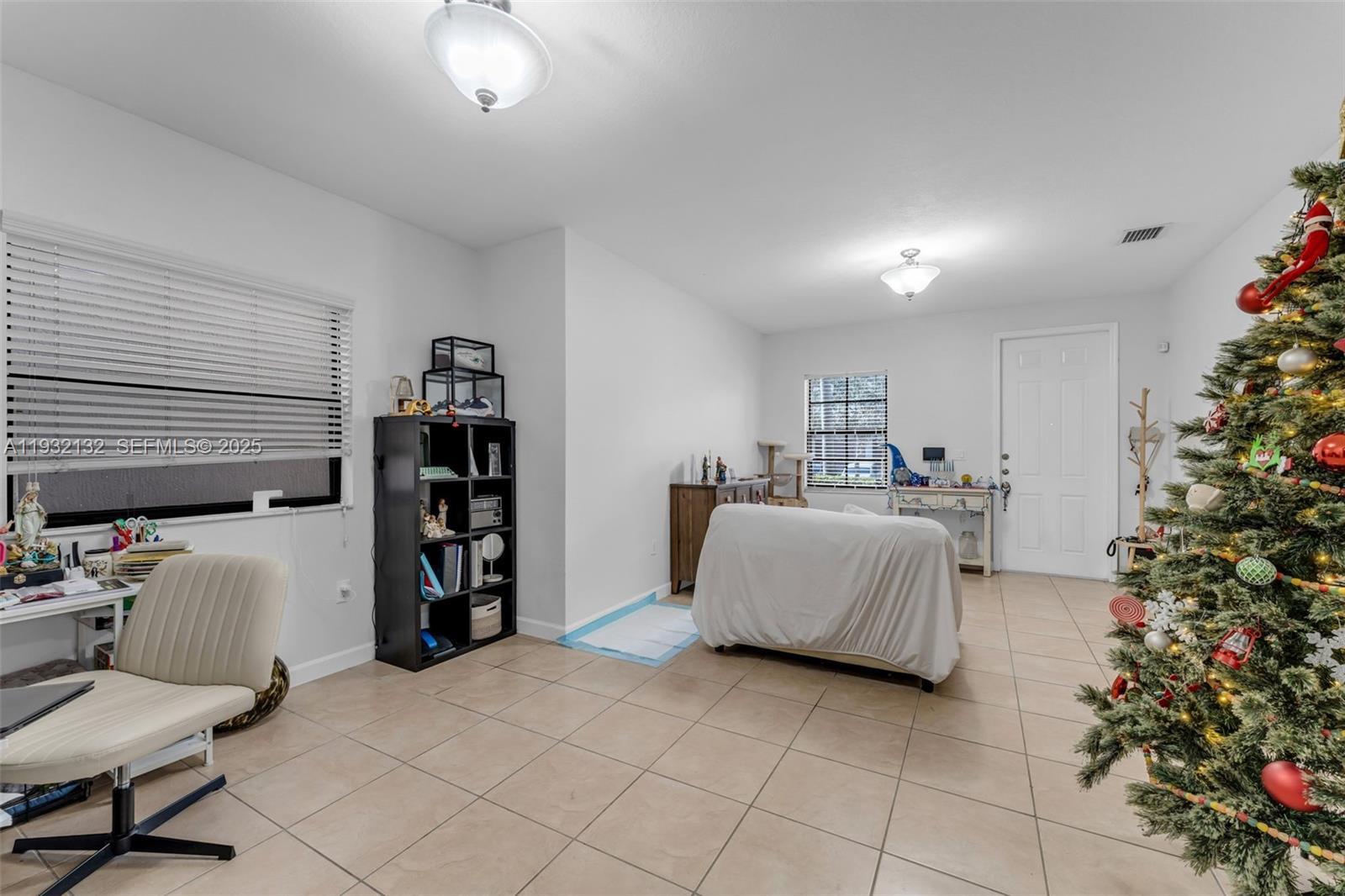 22813 SW 88th Path, Cutler Bay FL 33190 photo 3
