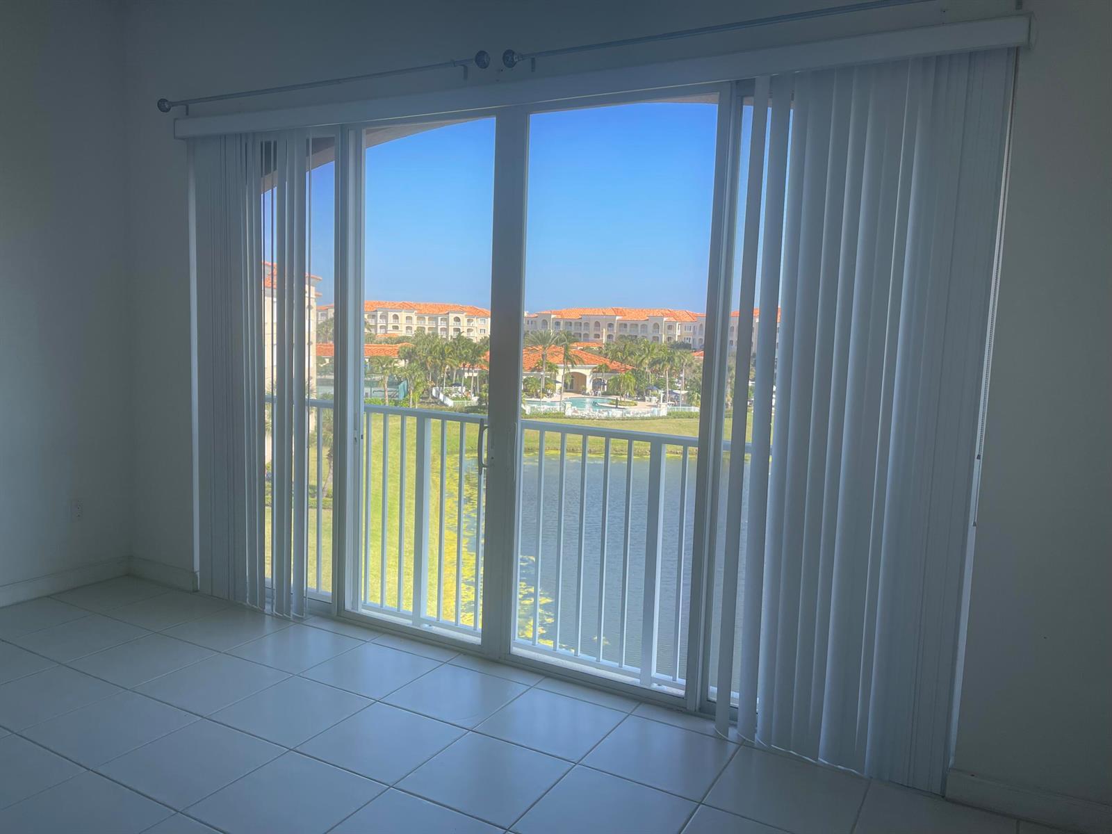 1 Harbour Isle Ph01 Drive E # 1, Fort Pierce FL 34949 photo 2
