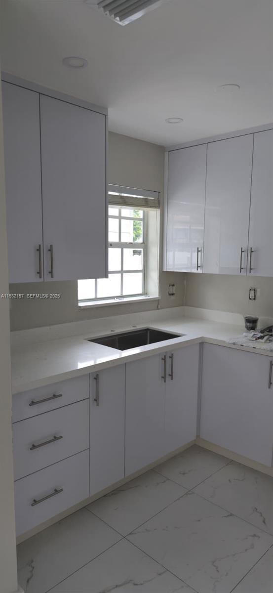 12193 SW 10th St, Miami FL 33184 photo 4