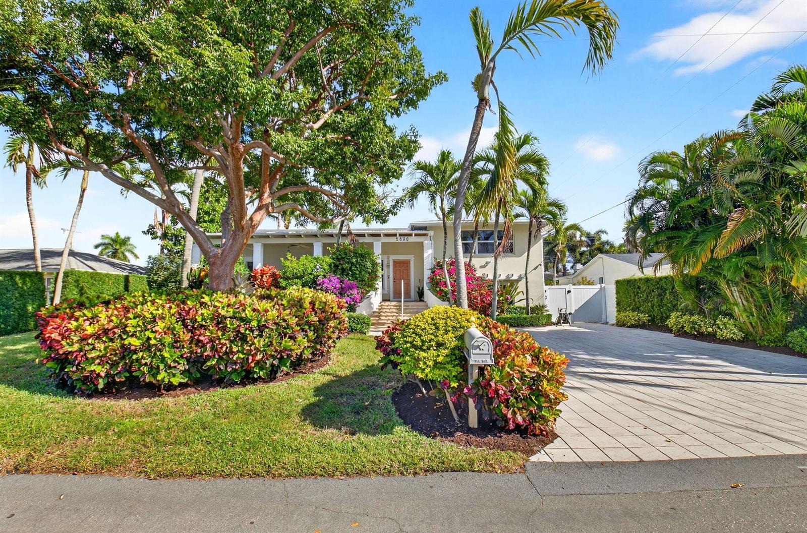 2830 SW 6th Street, Boynton Beach FL 33435 photo 2