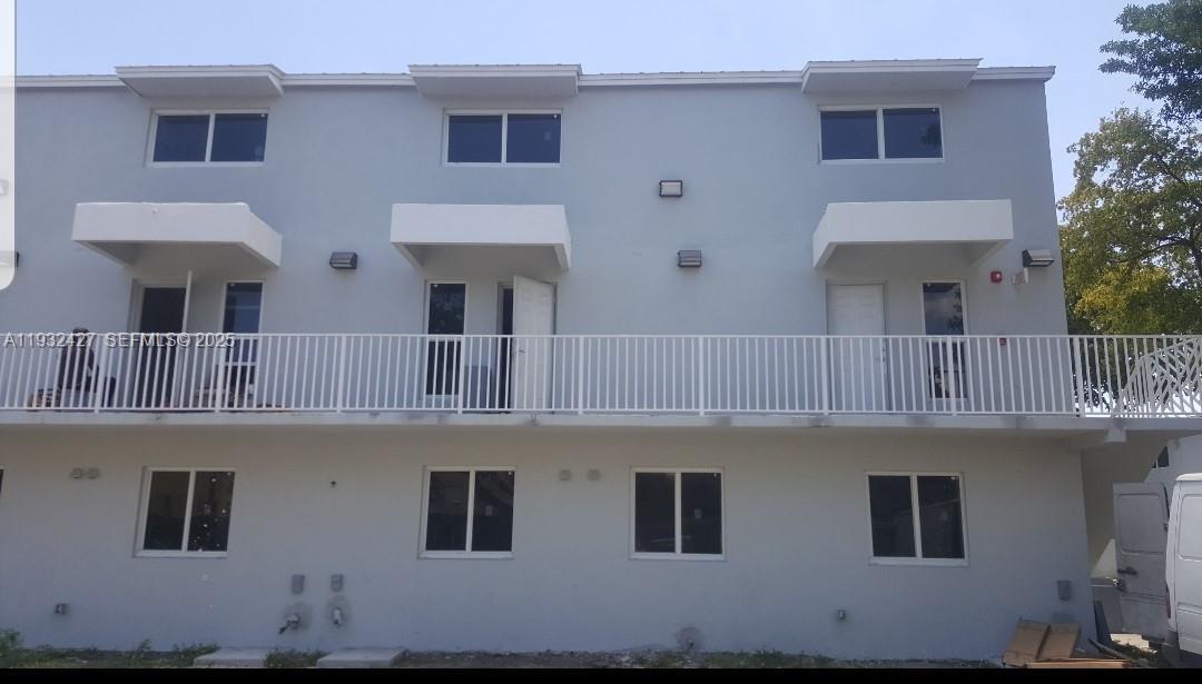 1999 NW 5th Pl # 7, Miami FL 33136 photo 2