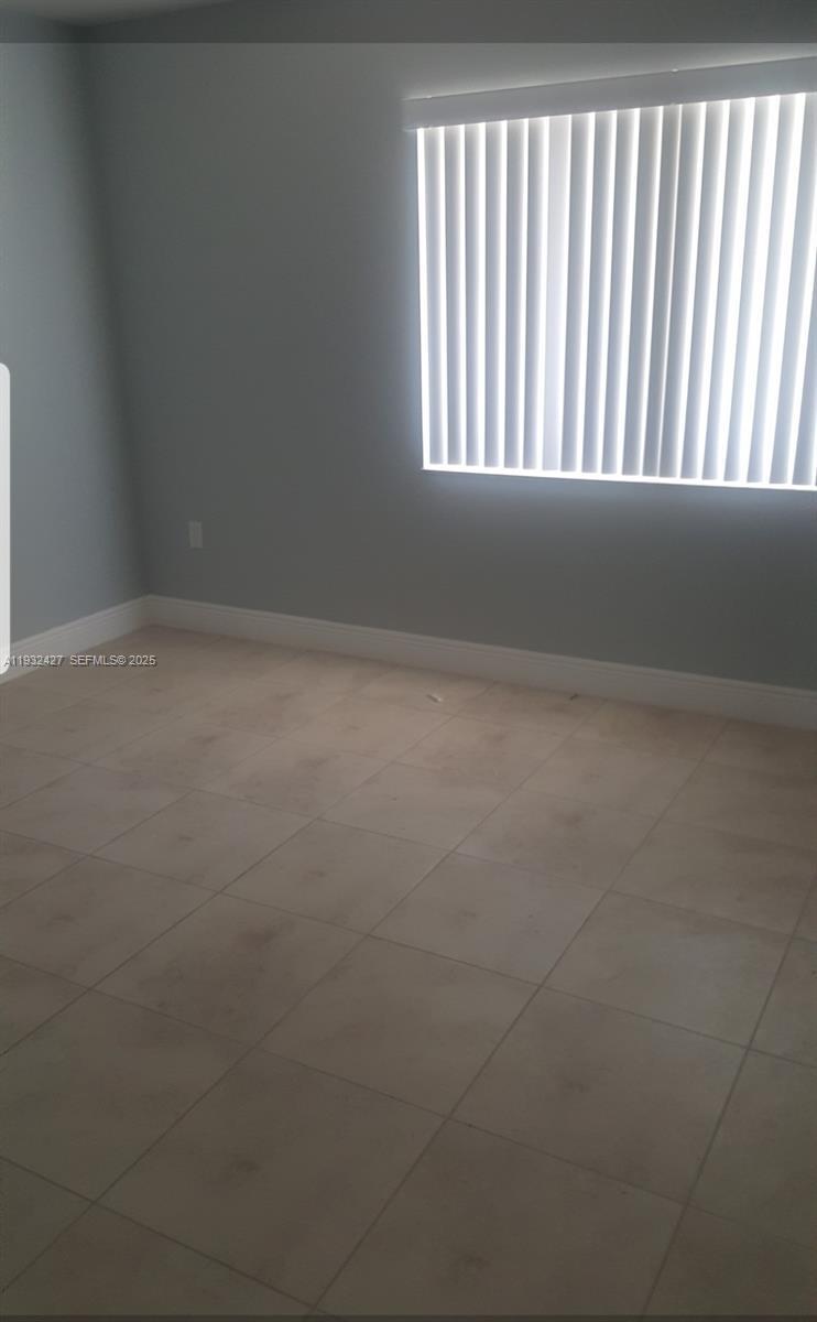 1999 NW 5th Pl # 7, Miami FL 33136 photo 3