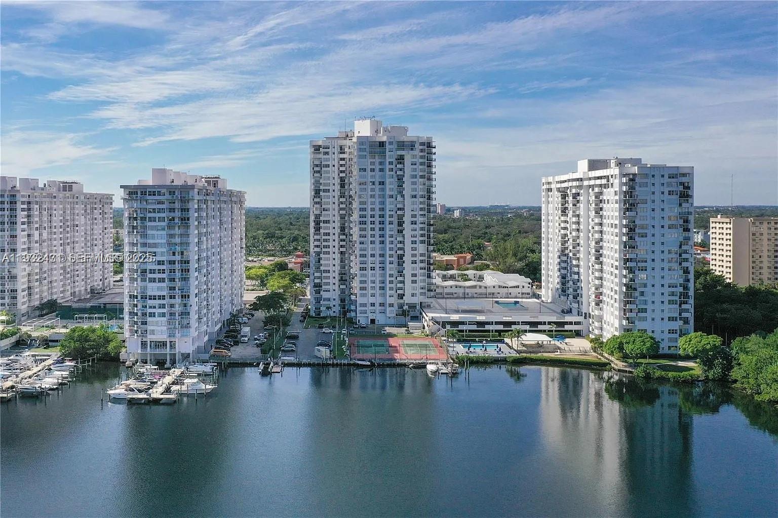 2780 NE 183rd St # 1805, Aventura FL 33160 photo 2