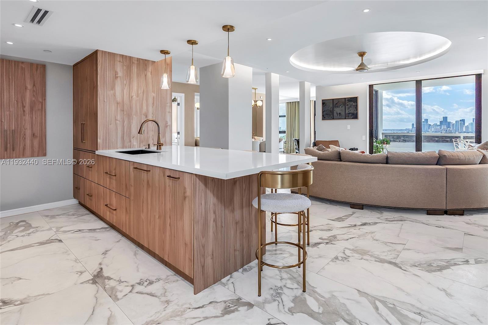 9 Island Ave # 2104, Miami Beach FL 33139