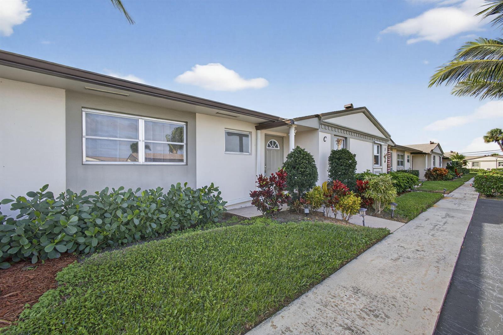 2833 Crosley Drive W # C, West Palm Beach FL 33415 photo 3