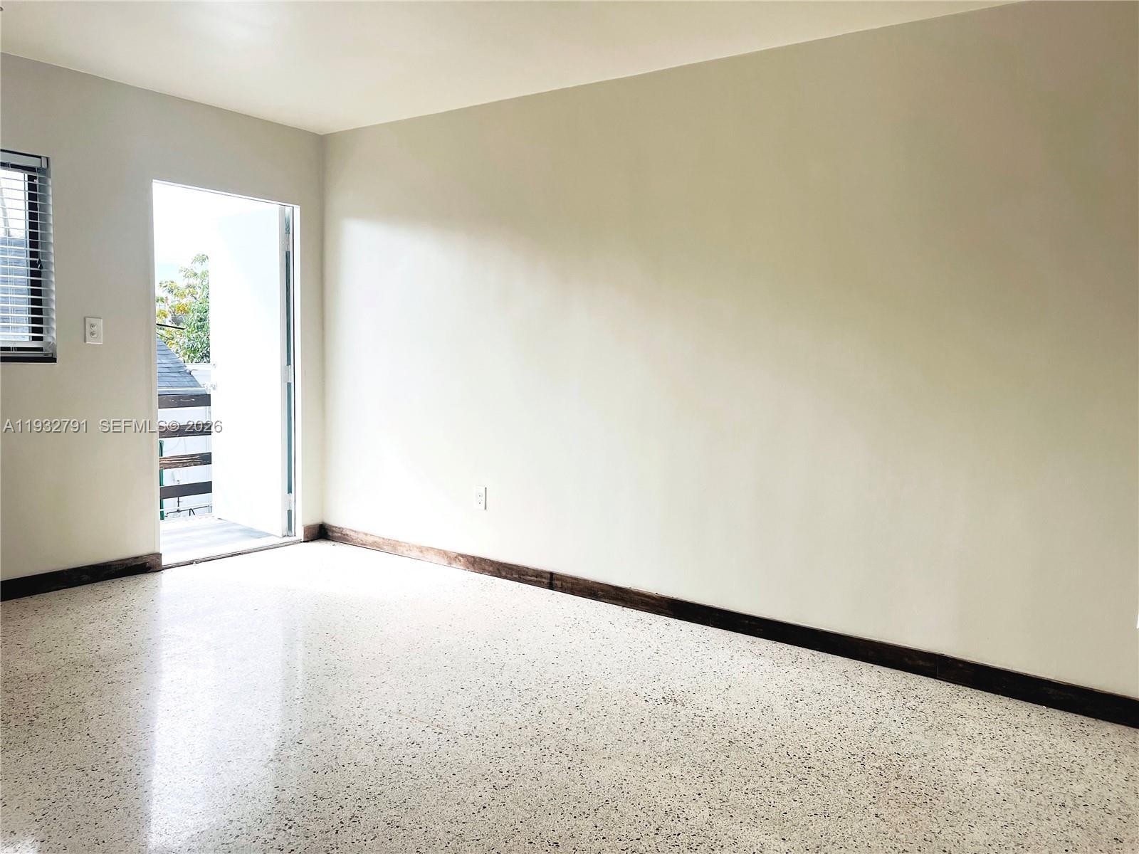 910 SW 4th Ave # 3, Miami FL 33130 photo 2