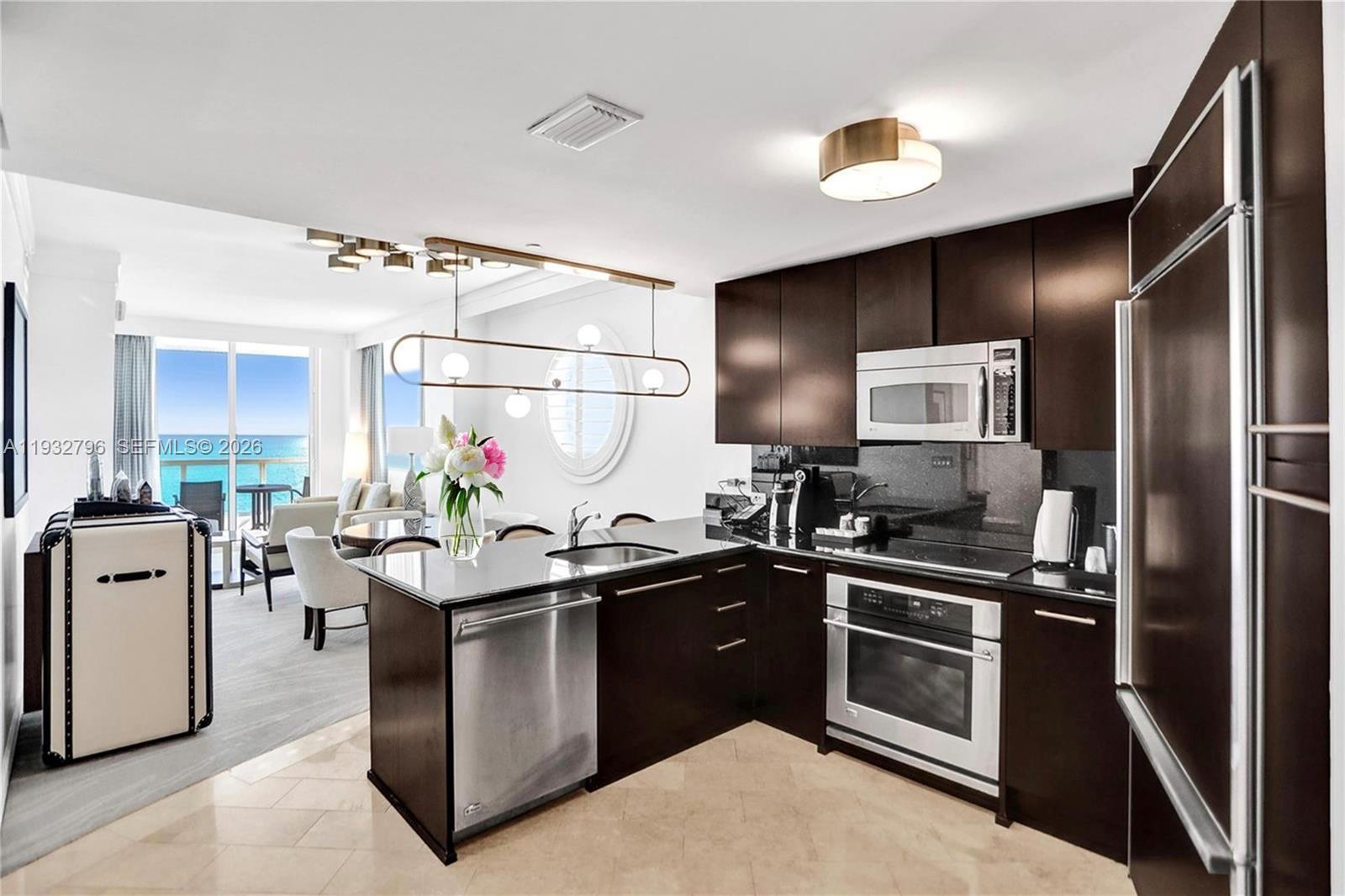 4391 Collins Ave # 1514, Miami Beach FL 33140 photo 4