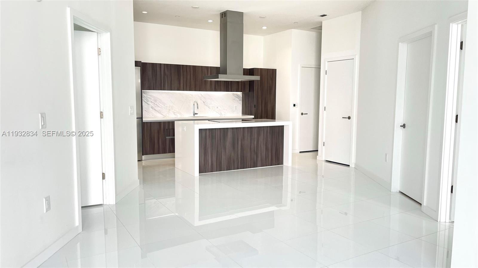 851 NE 1st Ave # 412, Miami FL 33132 photo 4