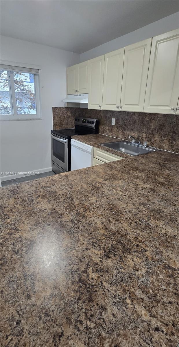10820 SW 200th Dr # 412, Cutler Bay FL 33157 photo 5