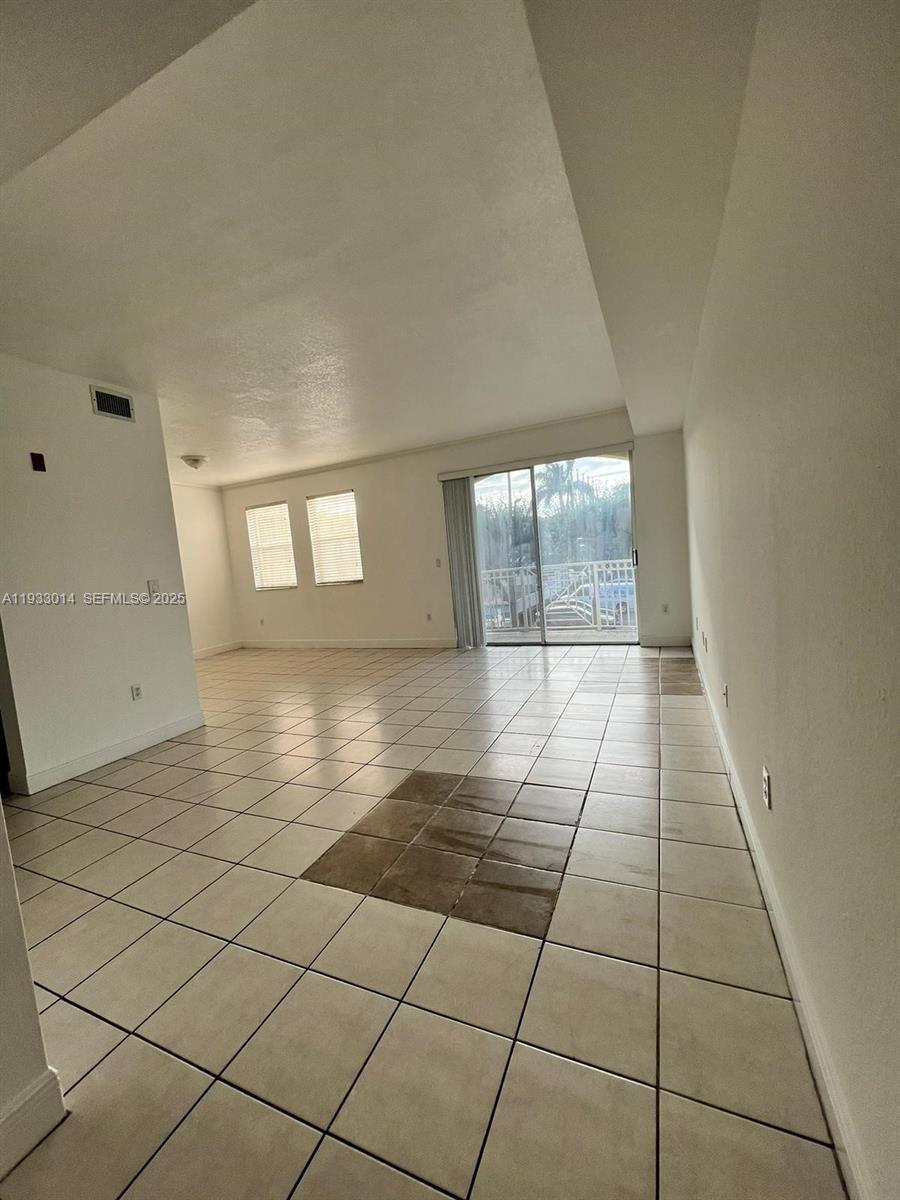 8964 W Flagler St # 209, Miami FL 33174 photo 4