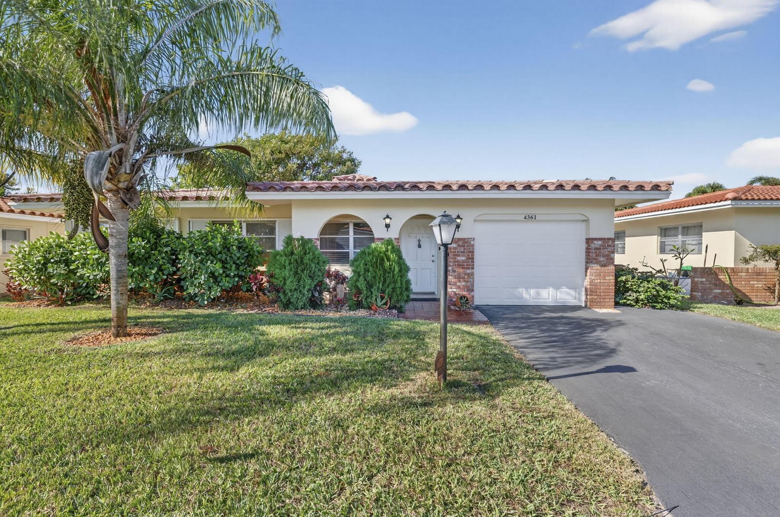 4361 NW 12th Drive NW, Deerfield Beach FL 33064 photo 3