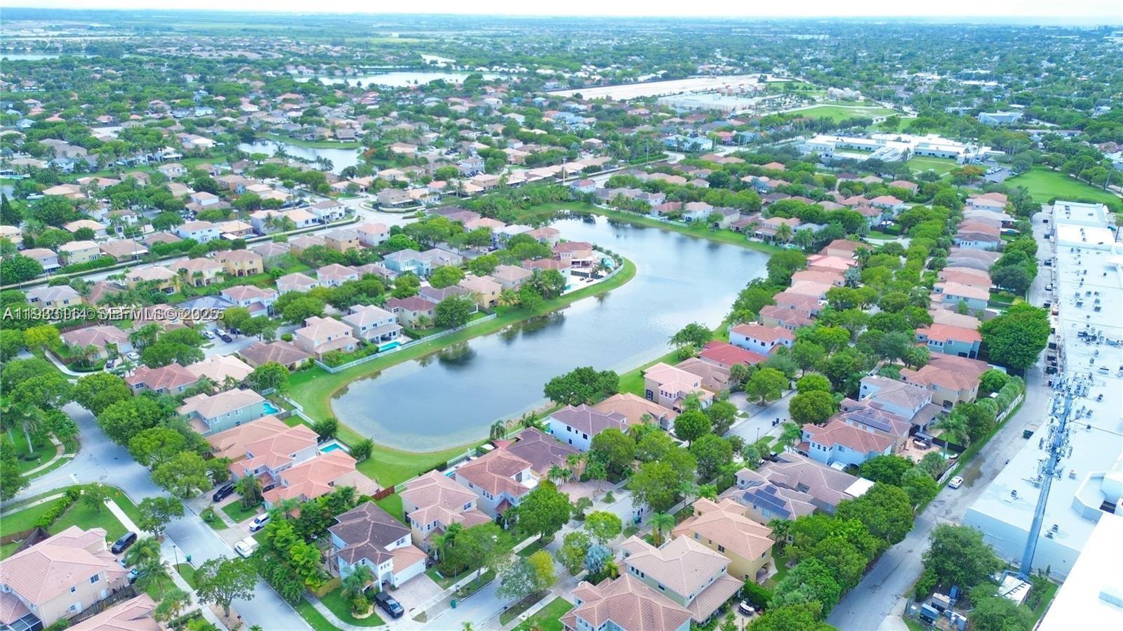 8934 SW 206th St, Cutler Bay FL 33189