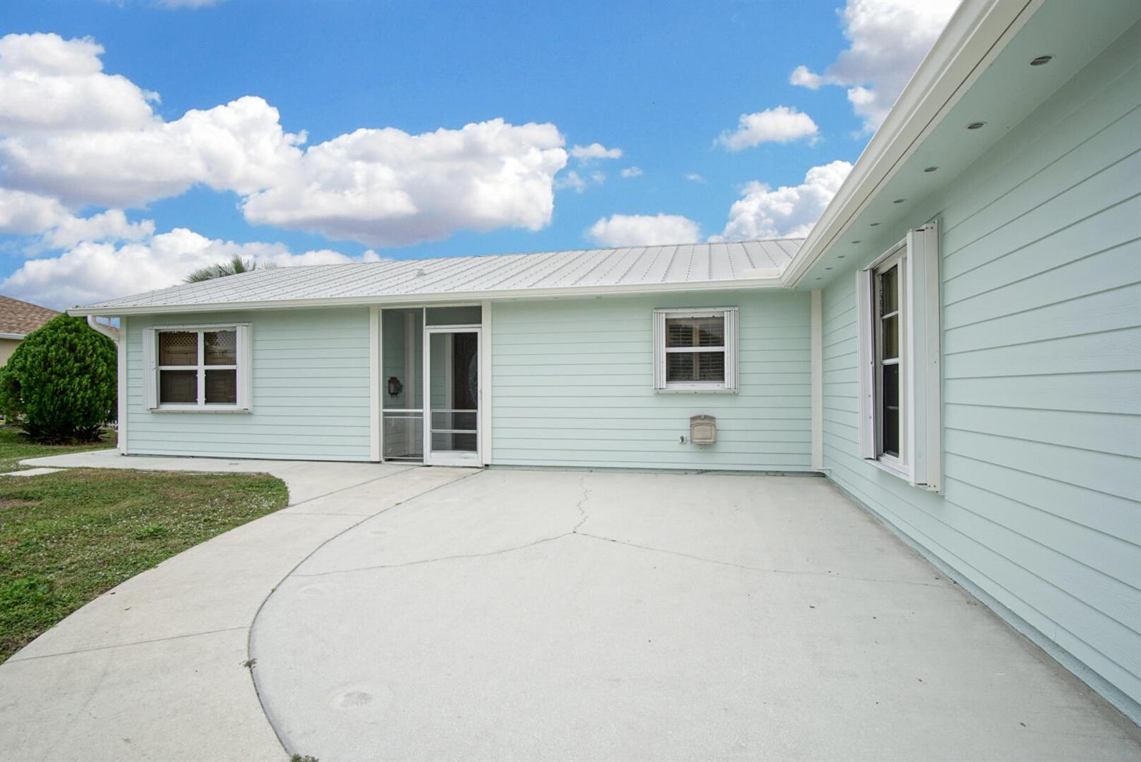 2486 SW Waikiki Street, Port St. Lucie FL 34953 photo 4