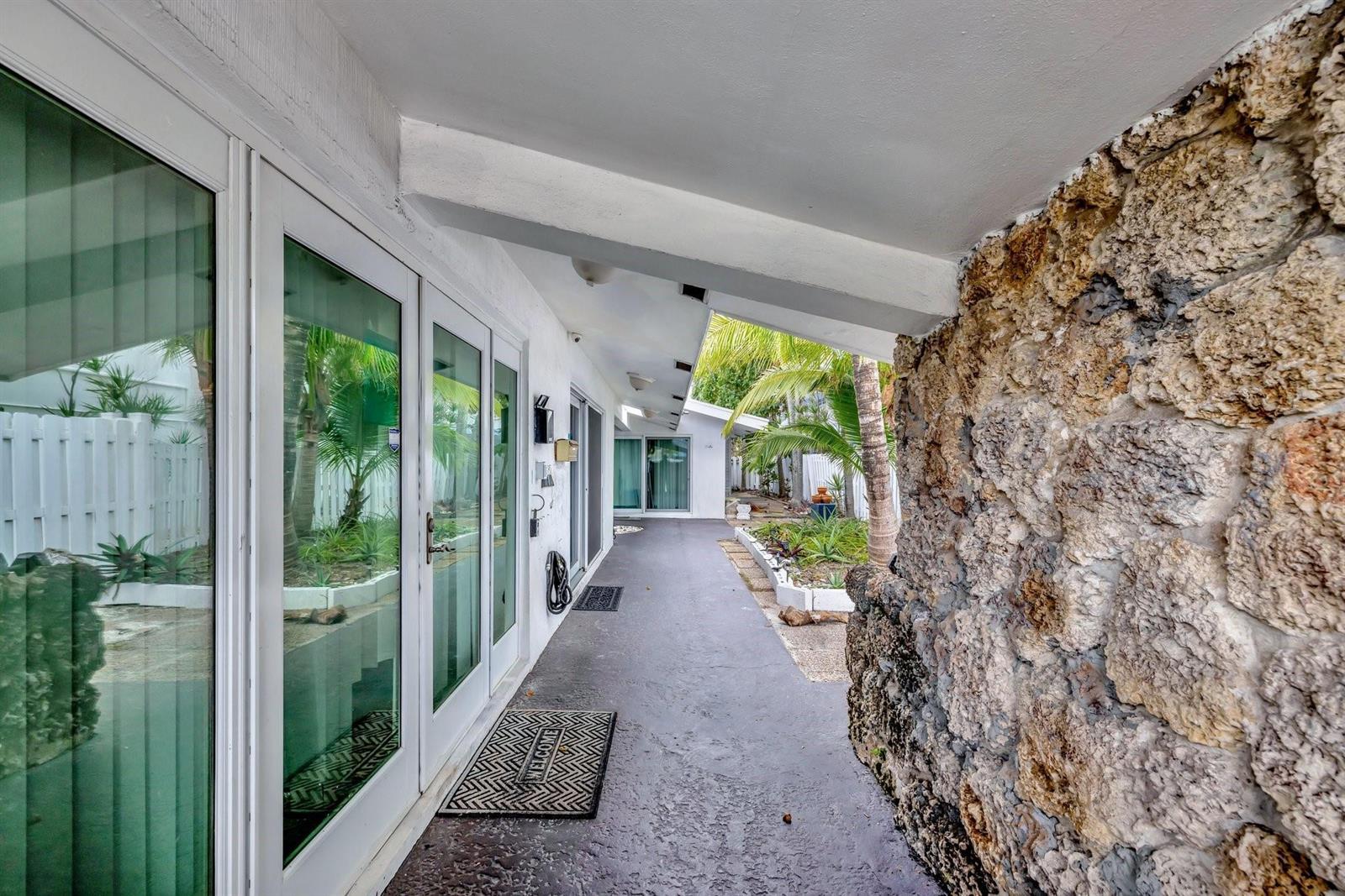 4548 N Ocean # 4, Lauderdale By The Sea FL 33313 photo 5