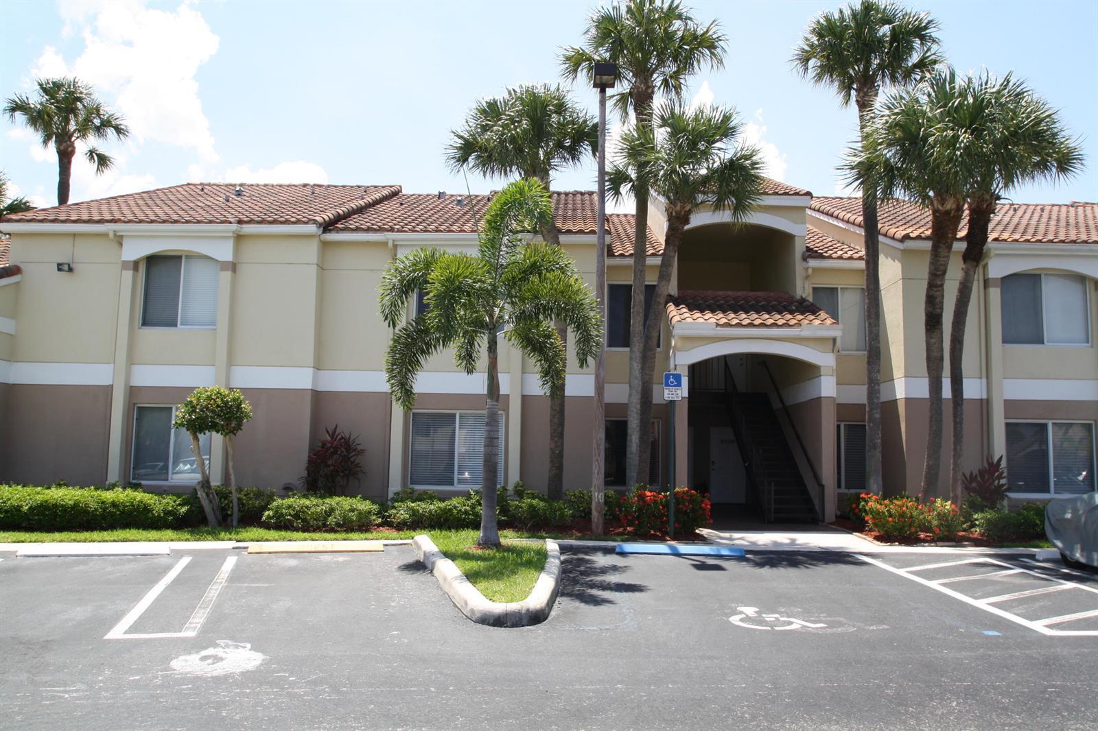 815 W Boynton Beach Boulevard # 203, Boynton Beach FL 33426
