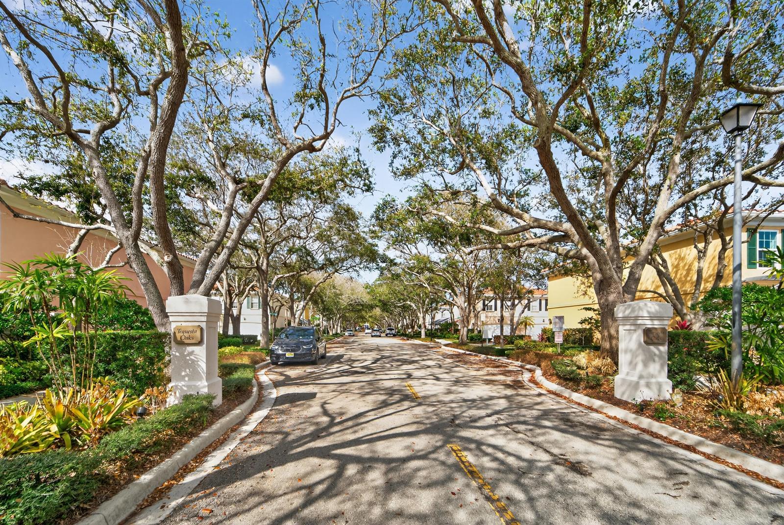 3 Oakland Court, Tequesta FL 33469 photo 3