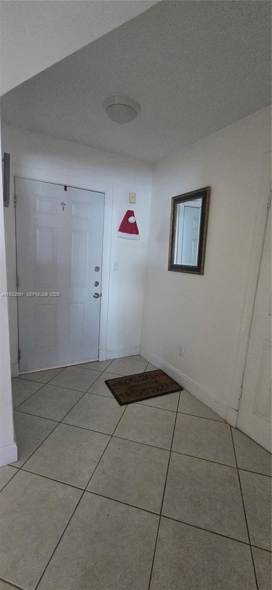 18900 NE 14th Ave # D105, Miami FL 33179 photo 2