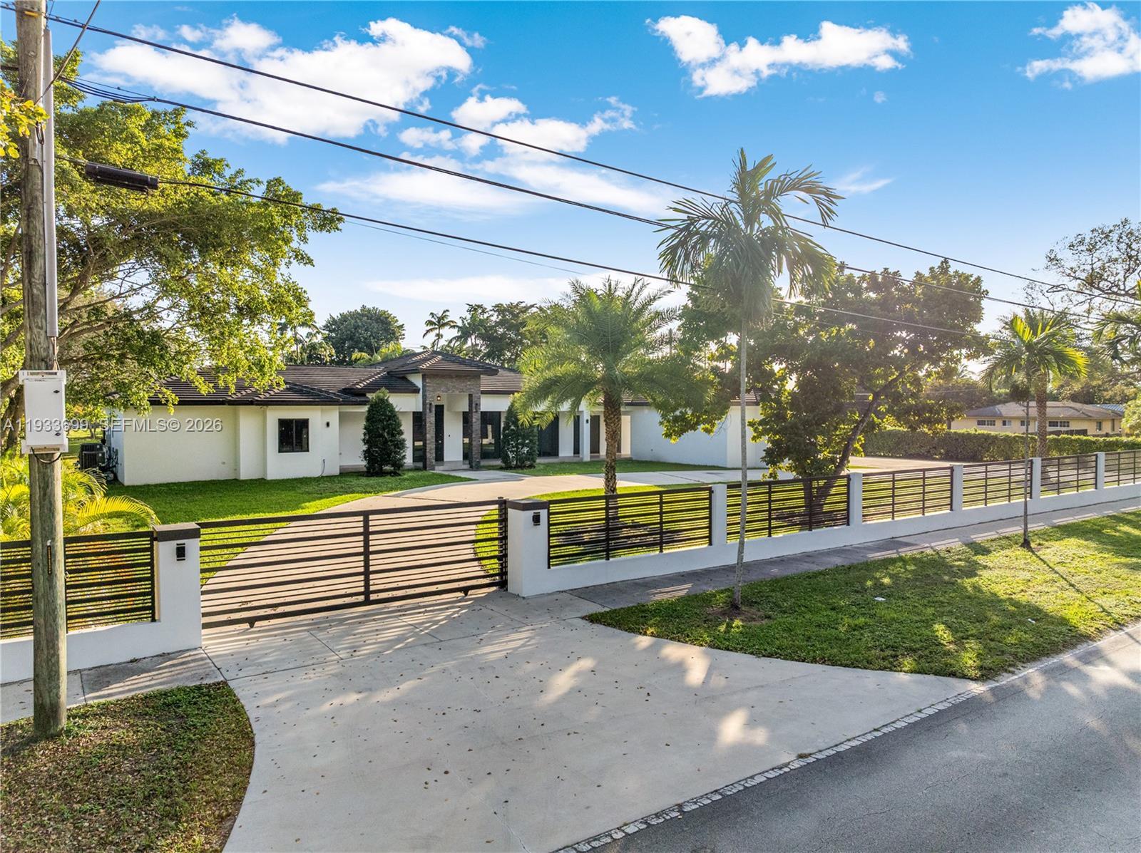 10398 SW 64th St, Miami FL 33173 photo 3