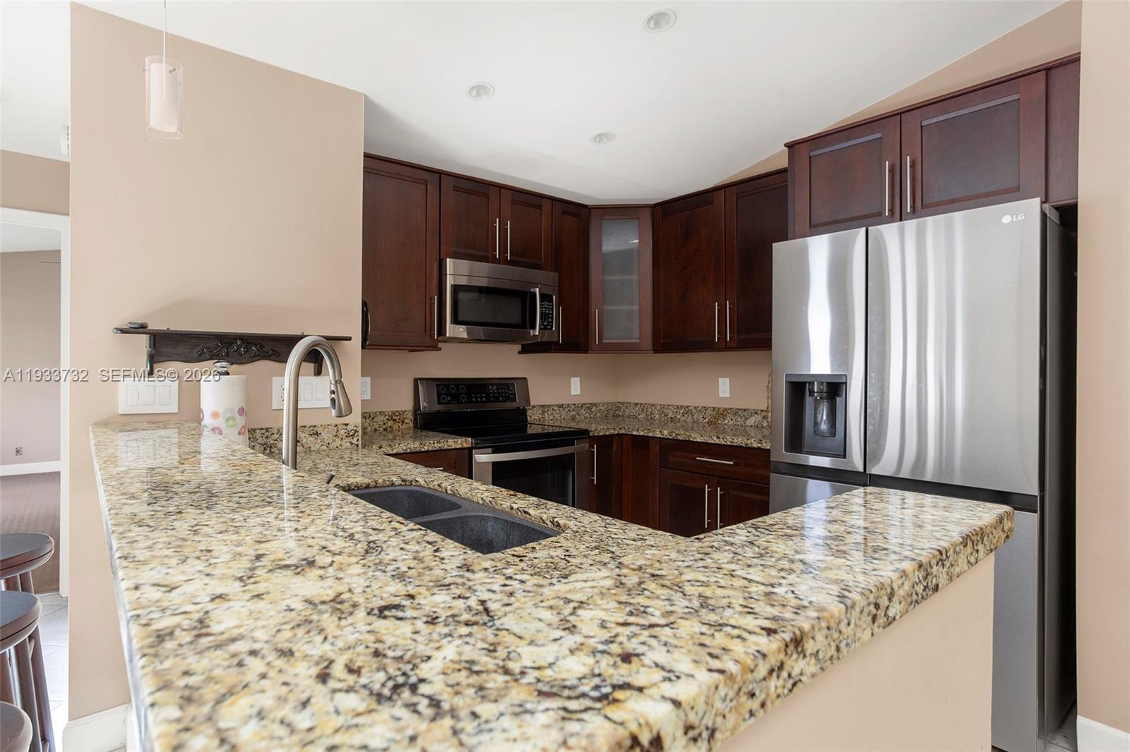 3074 S Oakland Forest Dr # 702, Oakland Park FL 33309 photo 4