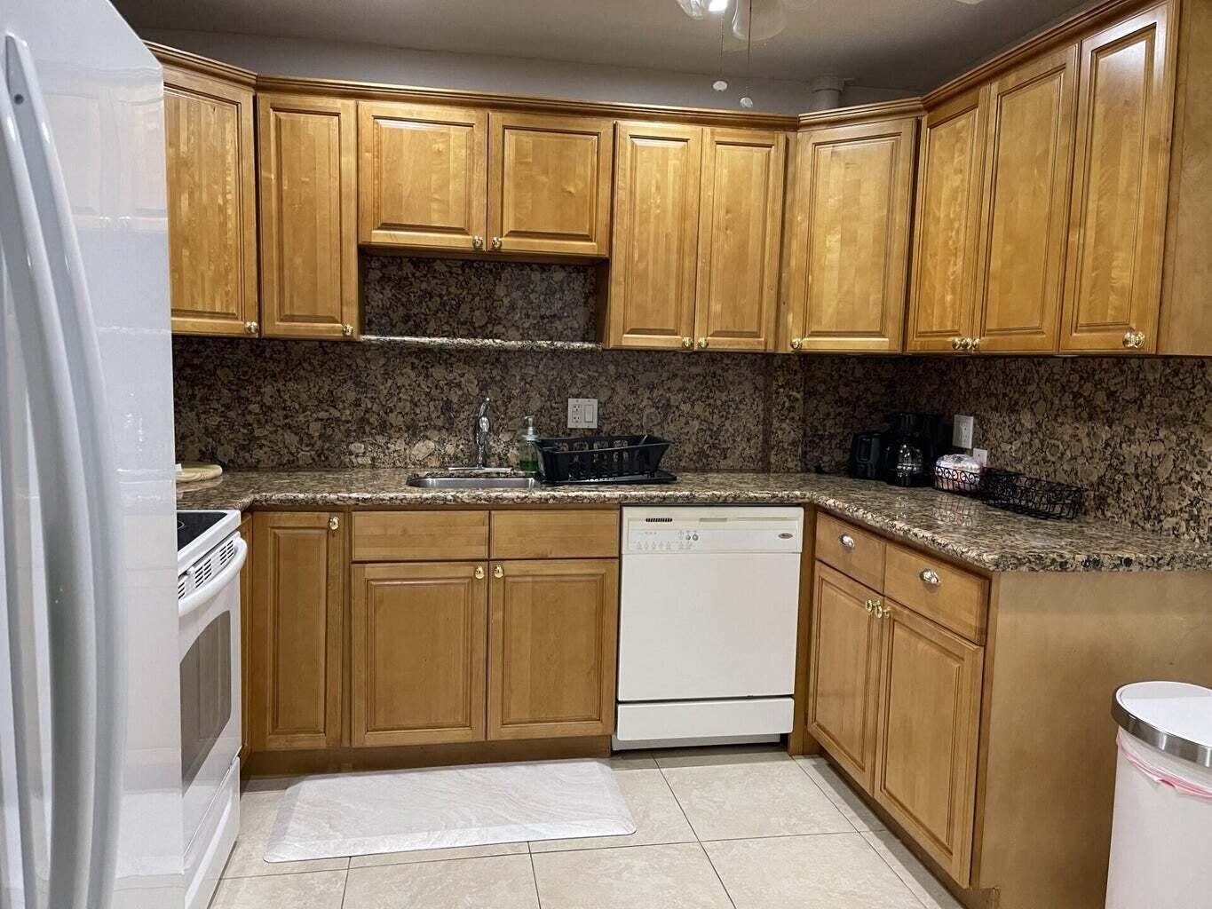 22765 SW 66th Avenue # 204, Boca Raton FL 33428 photo 2