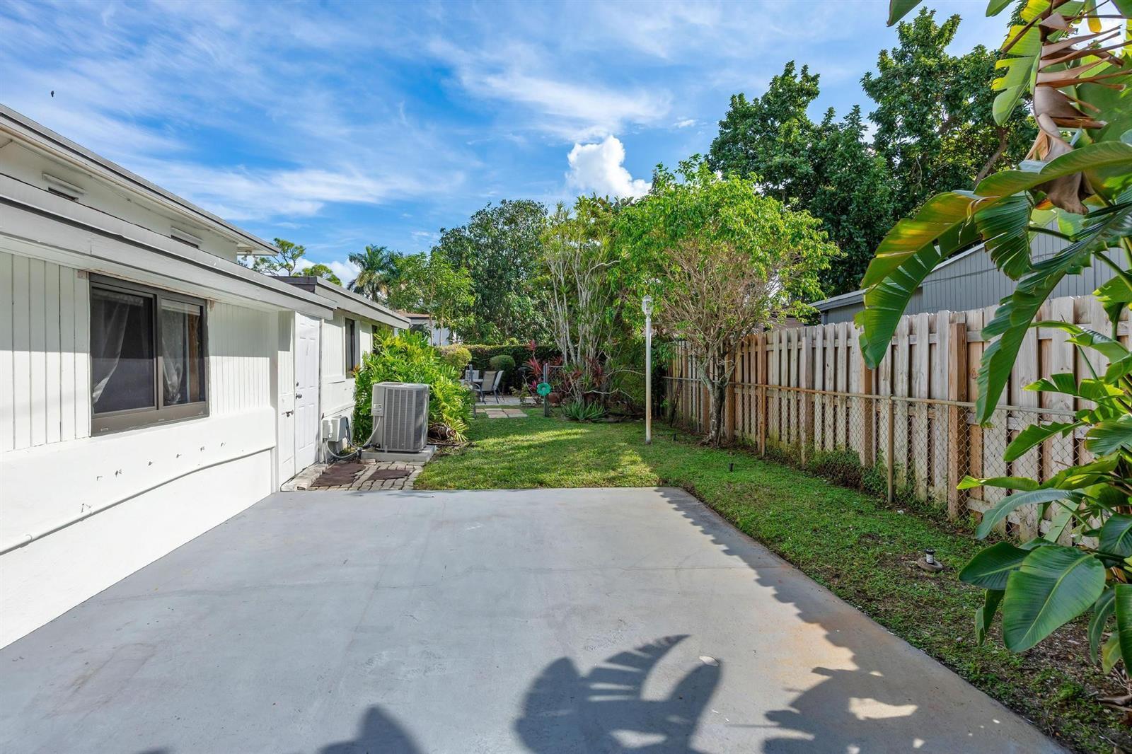 20335 NE 13th Court, Miami FL 33179 photo 3